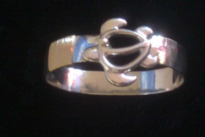 Honu Hook Bracelet
